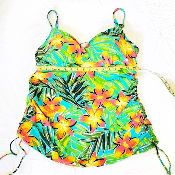 Catalina Suddenly Slim Tankini Top, size 2X - Picture 5 of 7
